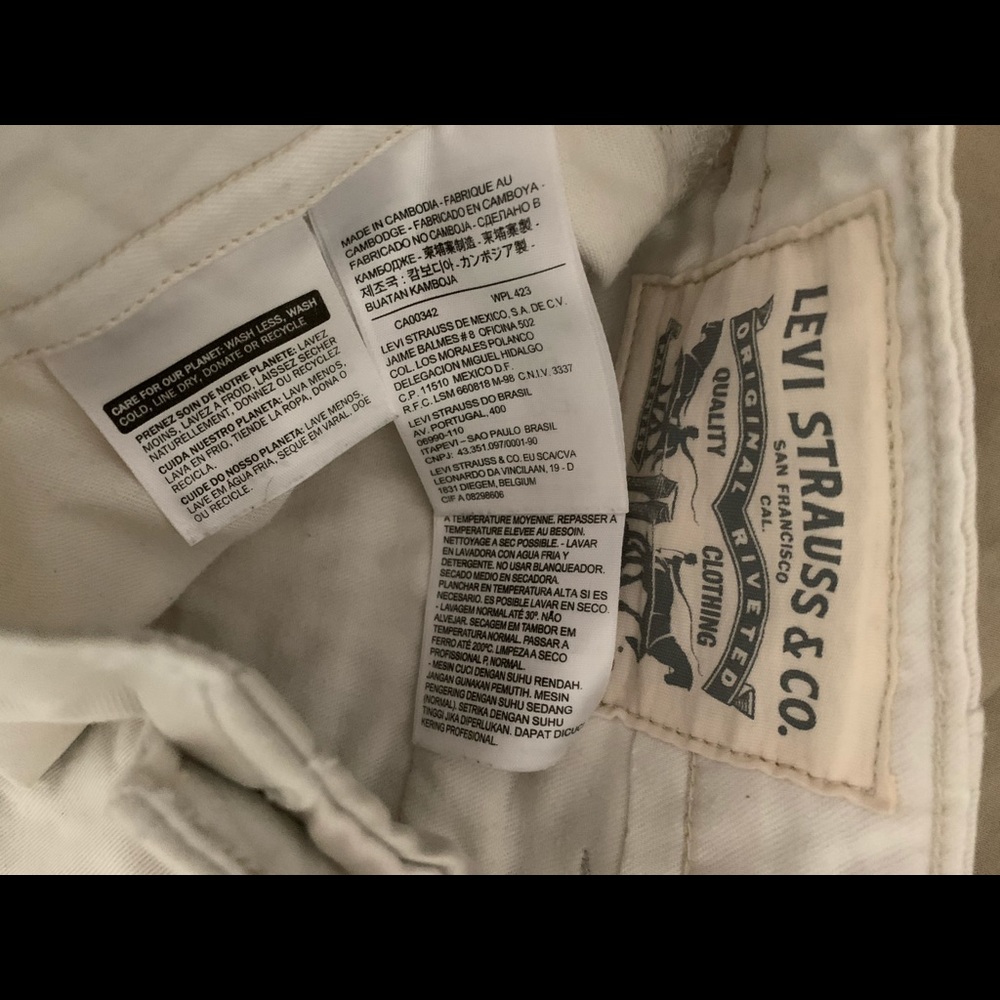 Walk shorts - Picture 3 of 3